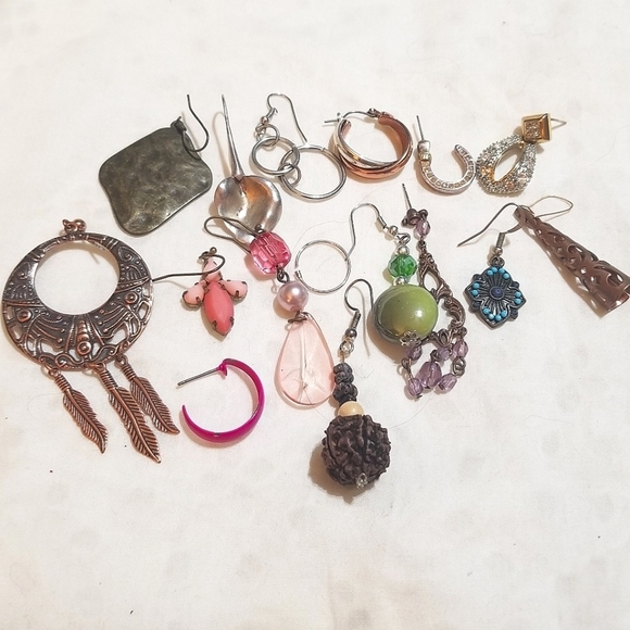 VTG LOT of Single Earrings - Picture 5 of 5